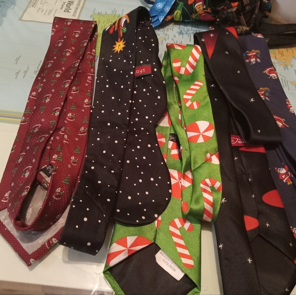 Christmas ties - Picture 2 of 12